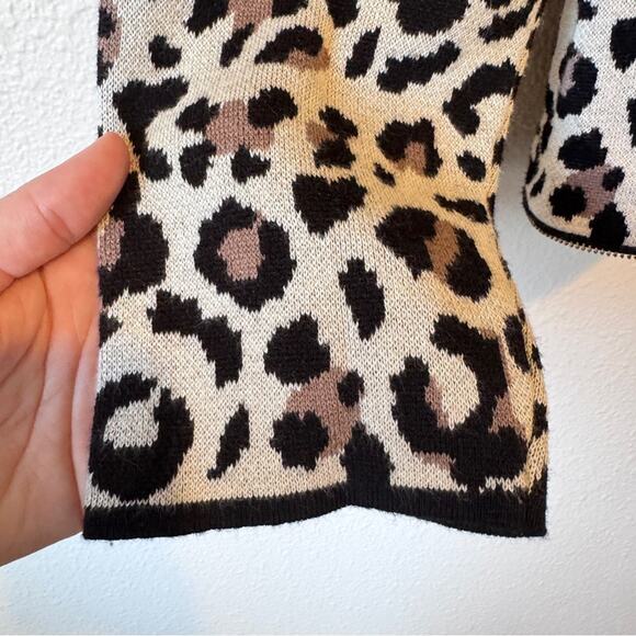 Chicos Black Tan Cheetah Cardigan Sweater Womens XL Zipper Hem Preppy Classic - Picture 2 of 8